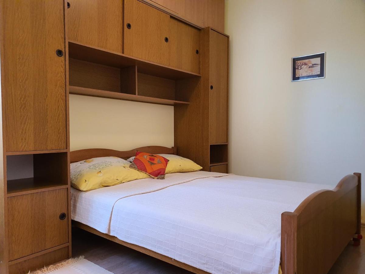 Apartments Coral ノヴァリャ エクステリア 写真