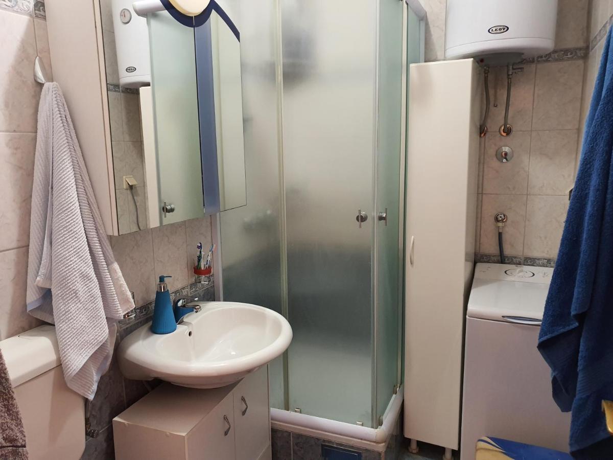 Apartments Coral ノヴァリャ エクステリア 写真